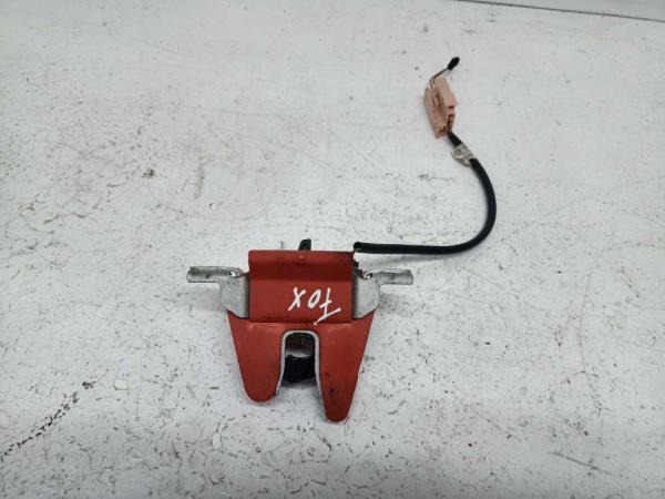 GACHE DE HAYON VW FOX 2005-2009 - Vue 1